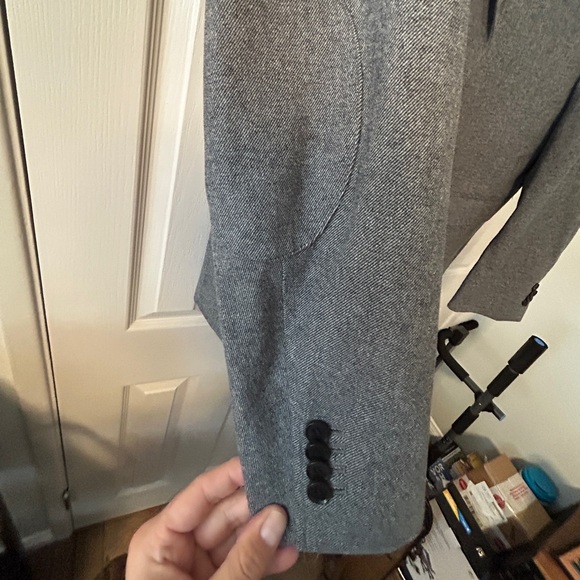 NWOT - Banana Republic Gray Italian Fabric Blazer With Elbow Patches | Size 42R - Picture 4 of 5